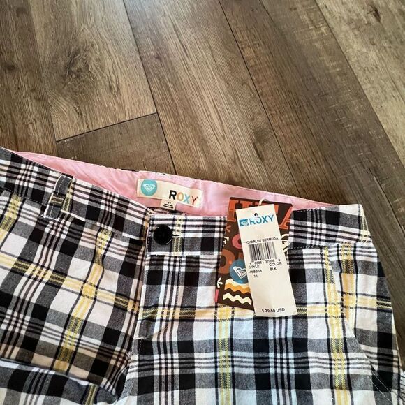 Brand new Roxy black white and yellow plaids shorts size 11 - Picture 6 of 7